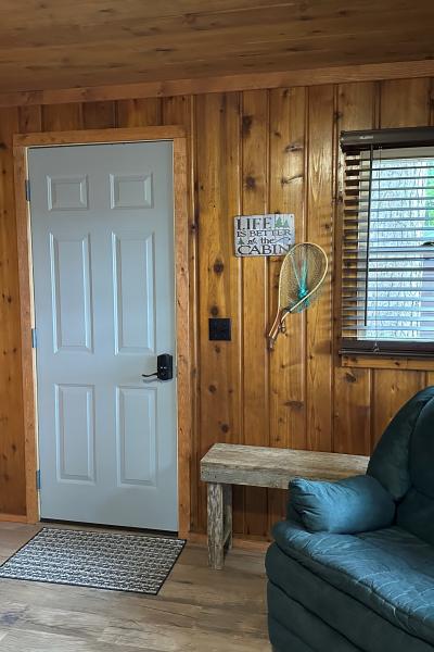 Cabin 2 Living New1