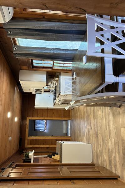 Kitchen Cabin 3